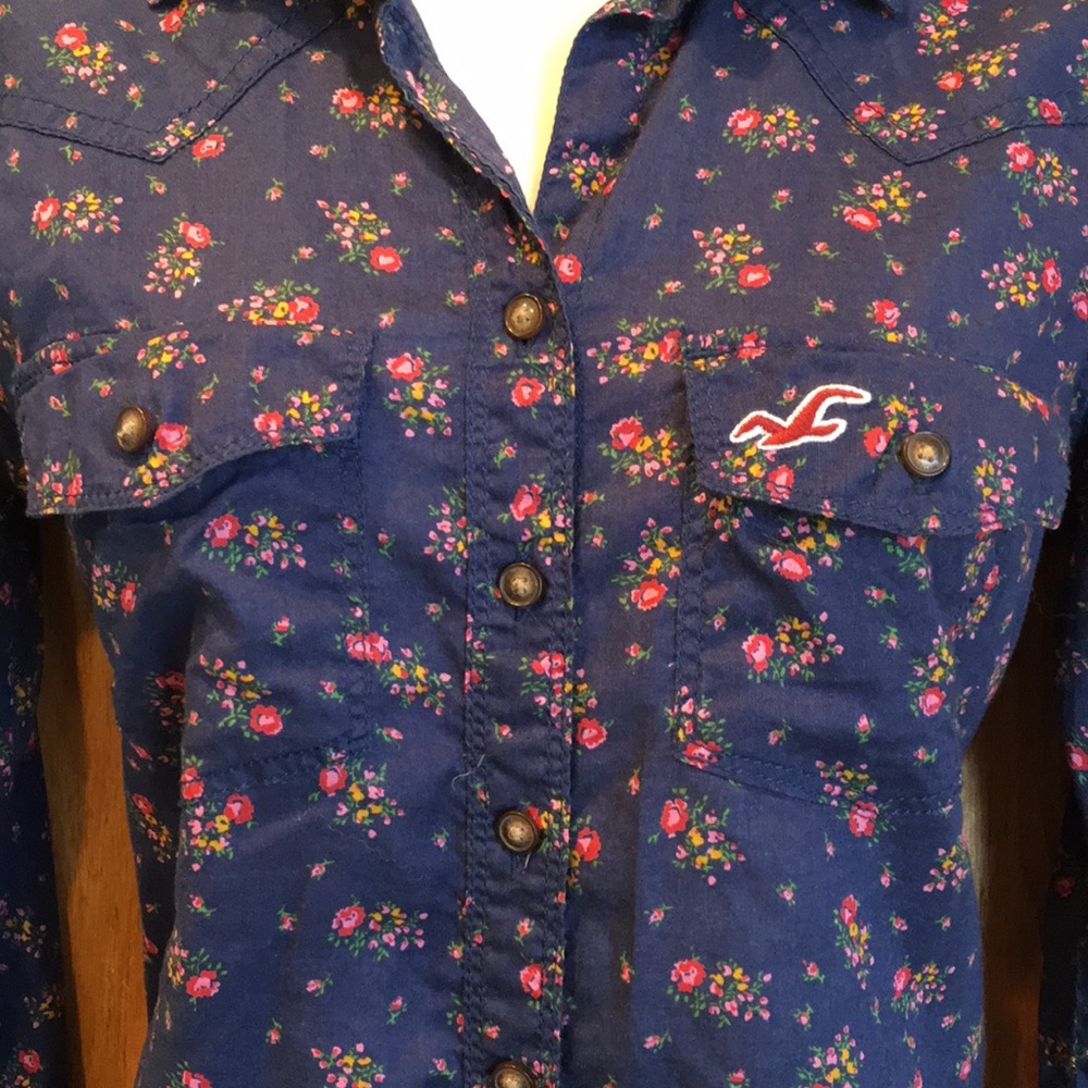 Hollister Navy Blue Floral Button Down Shirt M - Picture 4 of 9